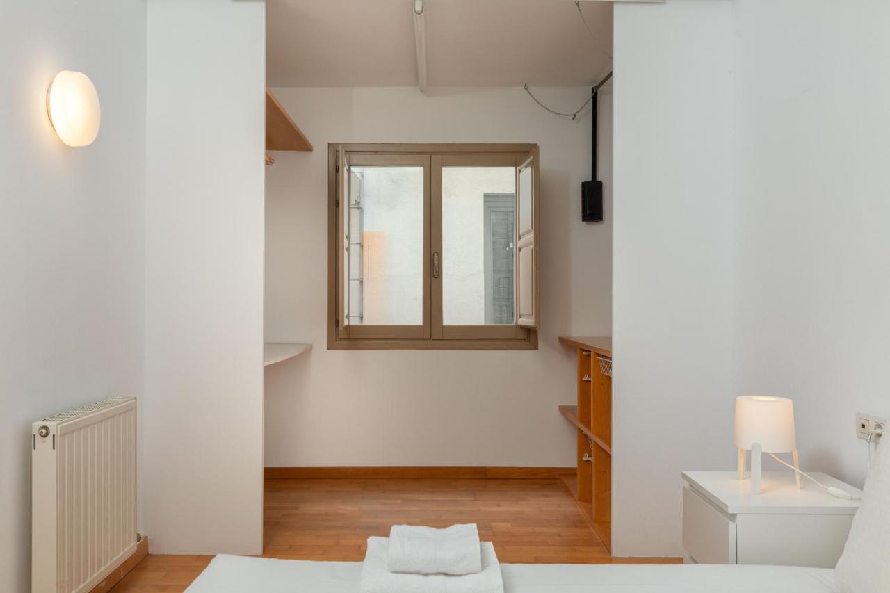 Flateli Cort Reial 7 Apartment Girona Exterior photo